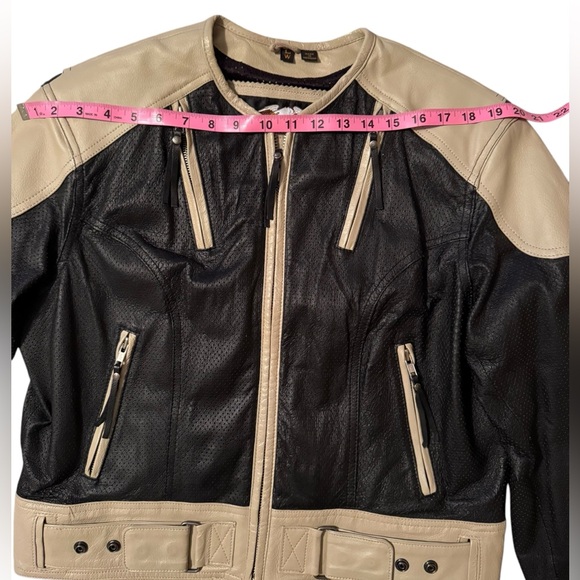 Harley Davidson Women's Cream White & Black Leather Jacket 97002-14W Size Large - Picture 2 of 13